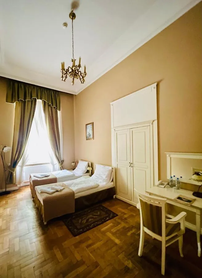 Hotel Palac Biedrusko Poznan