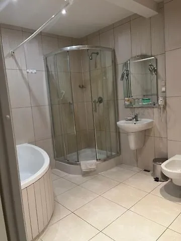 Palac Biedrusko Hotell Poznań