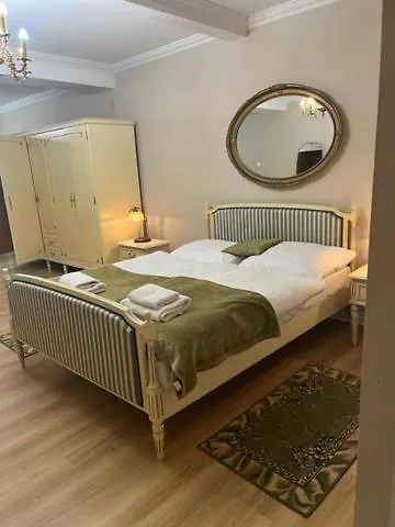 Palac Biedrusko Guest House 3*, Poznan Poland