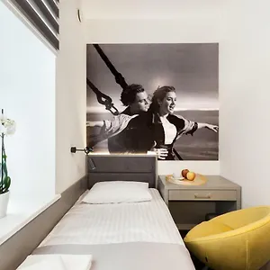 Hostel Cinema, Poznań