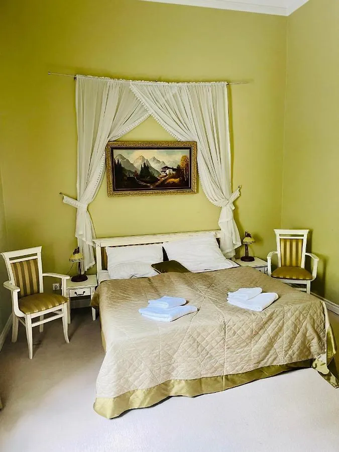 Palac Biedrusko Guest House 3*, Poznan Poland